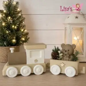 Weihnachtlicher Deko-Zug mit Bär